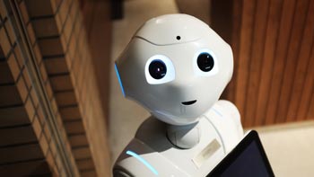 C'est quoi un robot ? Photo d'un robot humanoïde